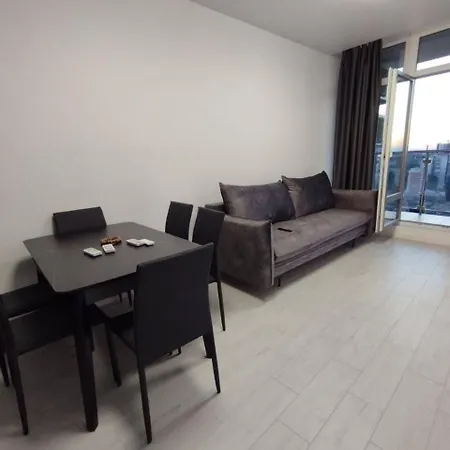открытая терраса, 2 спальни и гостиная возле моря Apartment Odesa