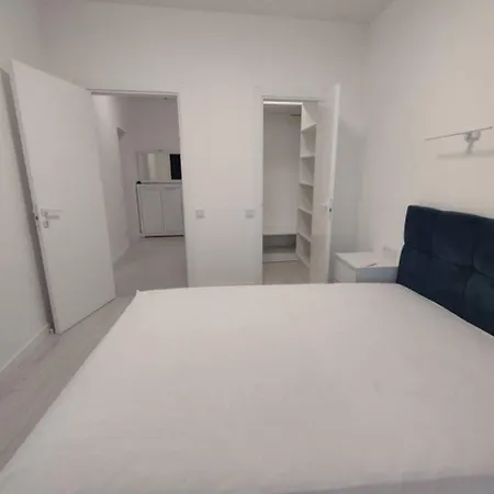 Apartment открытая терраса, 2 спальни и гостиная возле моря